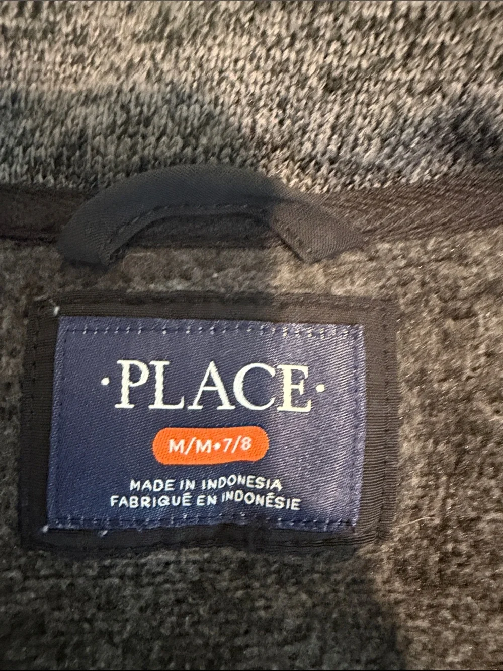 CHILDRENS PLACE Gray & Black Boys Kids size medium 7/8